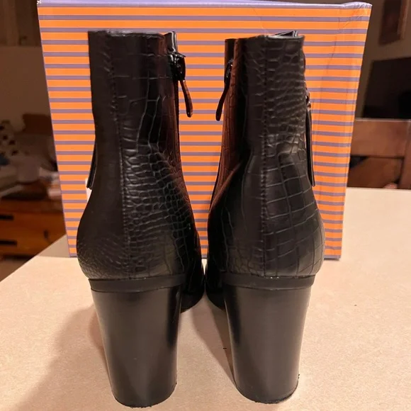 BF Betani Mia-2 Black Booties - Picture 3 of 4